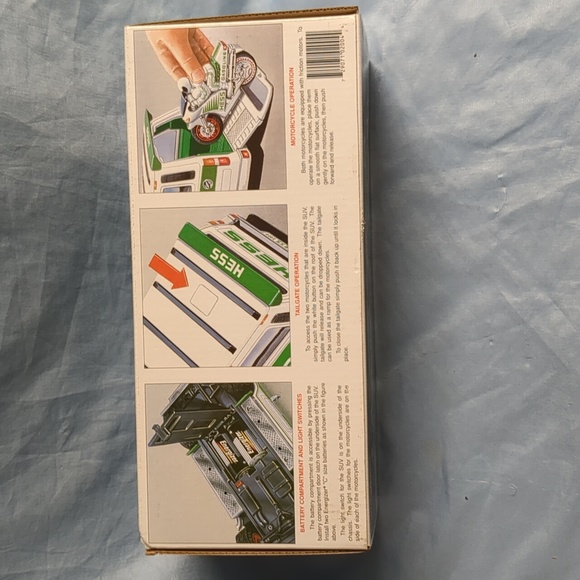 40th Anniversary Hess Sport Utility Vehicle and Motorcycles. - Picture 3 of 4